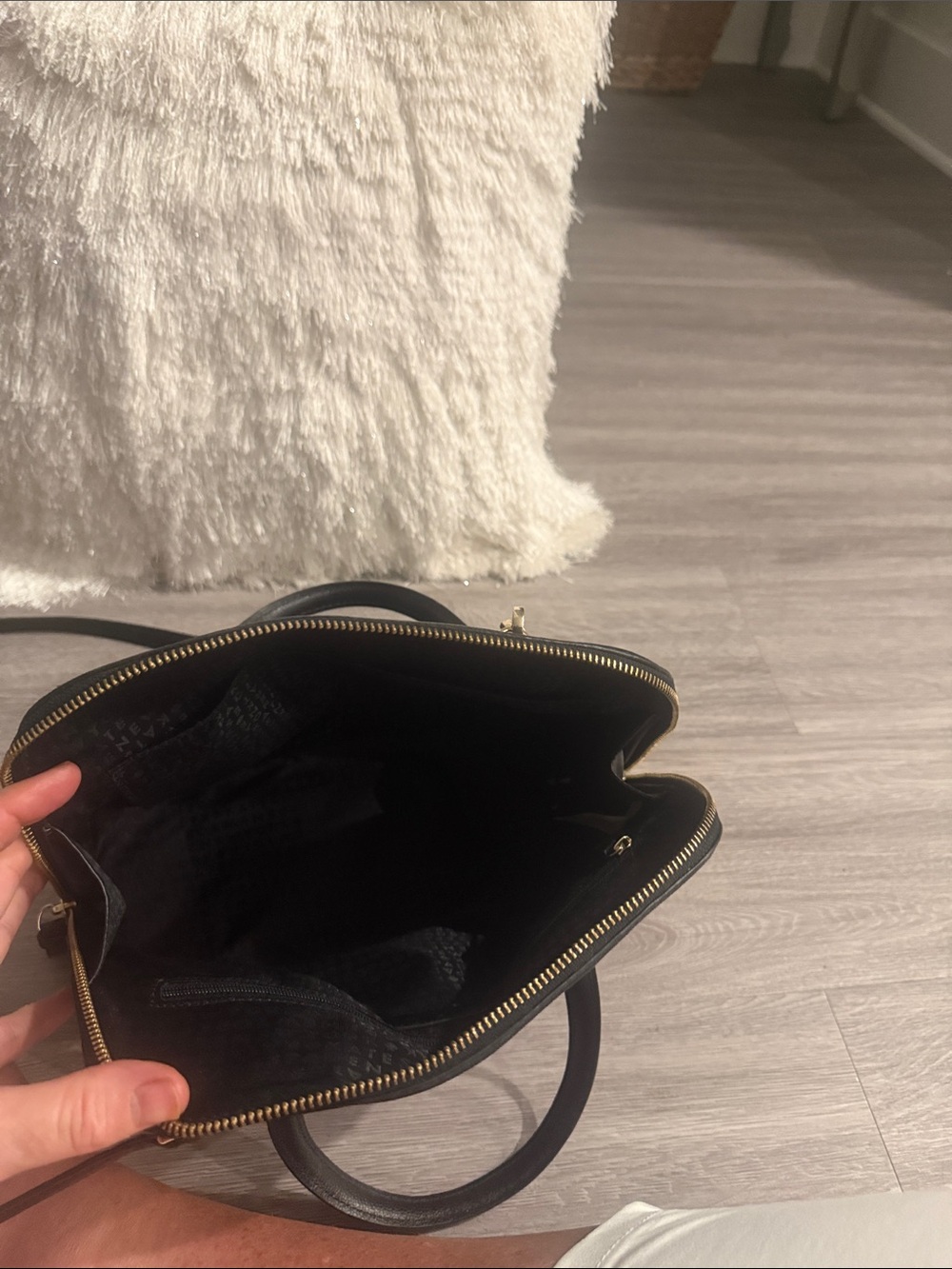 Kate Spade Black Leather Dome Satchel with Gold Hardware and Crossbody Strap - Picture 3 of 4